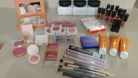 Makeup / Victoria's Secret Items