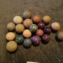 Clay bennigan marbles. Rare