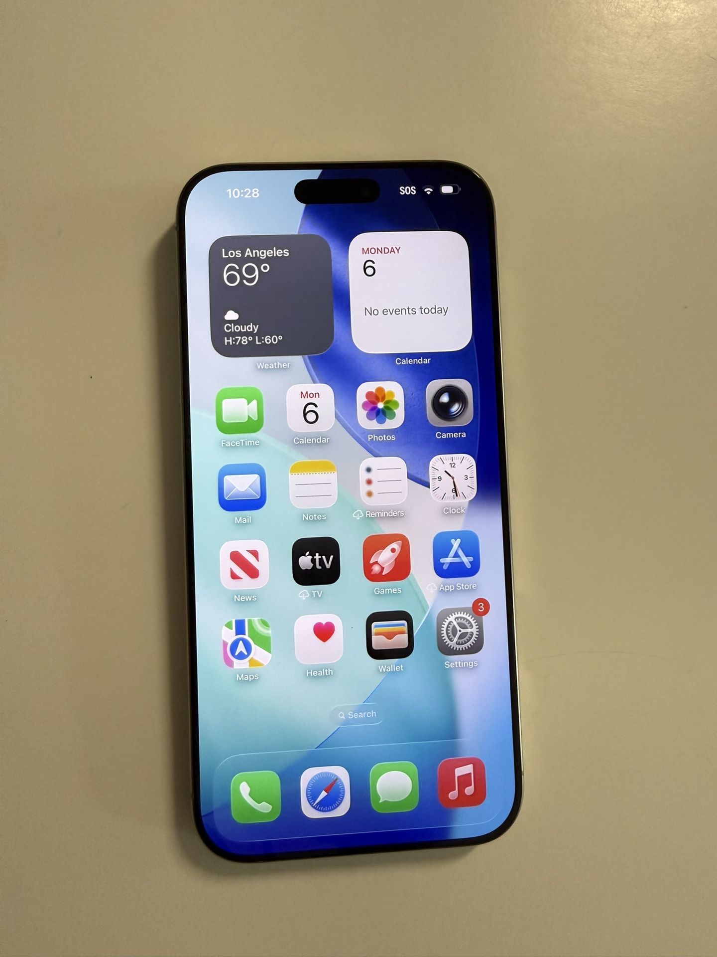 iPhone 16 Pro Max Unlocked