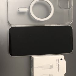 iPhone 14 • Unlocked Starlight • 128 GB