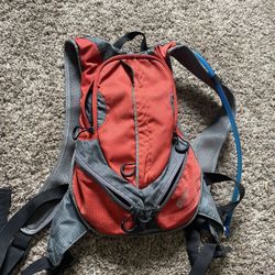 Quest Hydration Pack