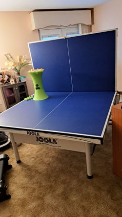 JOOLA Folding Ping Pong Table with Net & Wheels + iPong Training Robot