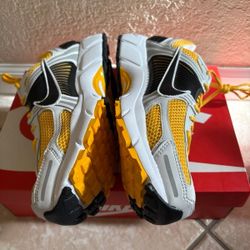 Photon Dust Vomeros Size 10