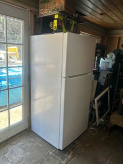 refridgerator /new