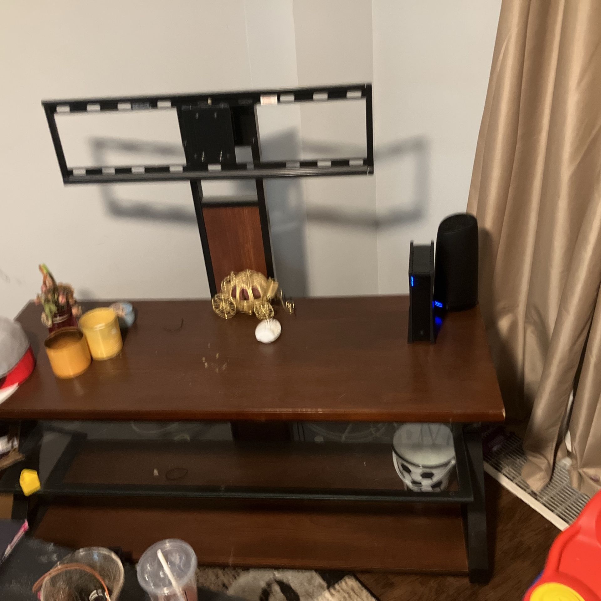 Entertainment Stand With TV Mount