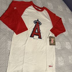 Angels men 3/4 sleeve length  Medium size  New