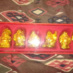 Golden Buddha Statues 