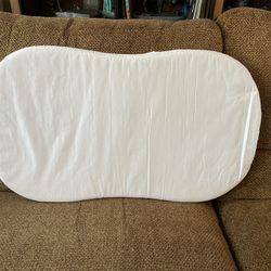 Halo bassinest mattress, pad  and cotton cover