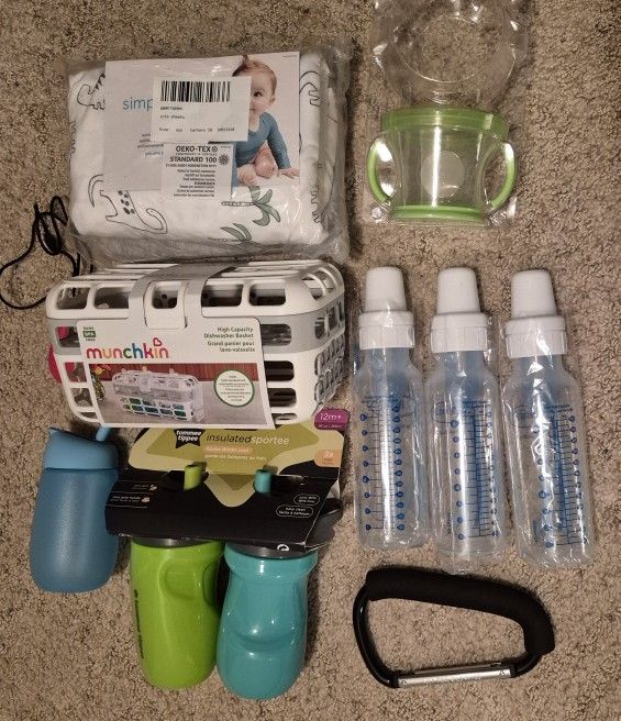 New Baby Supplies Bottles Sheets Sippy Snack & More