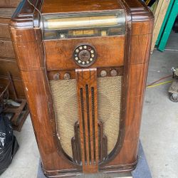 1930S Silver Tone Radio As Is $20 Cash