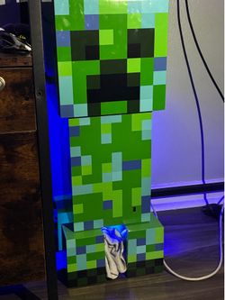 Creeper mini fridge