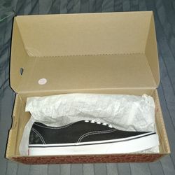 VANS men's Shoes Size 11.5