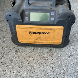 Refrigerant recovery machine