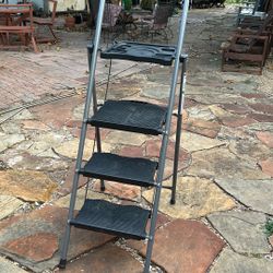 Step Ladder 