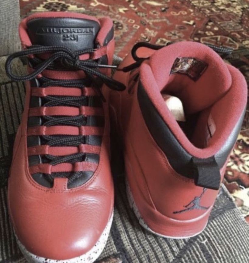 Air Jordan 10 in excellent condition no pets or dogs smoke free home!!! No low balling plz size 10.5