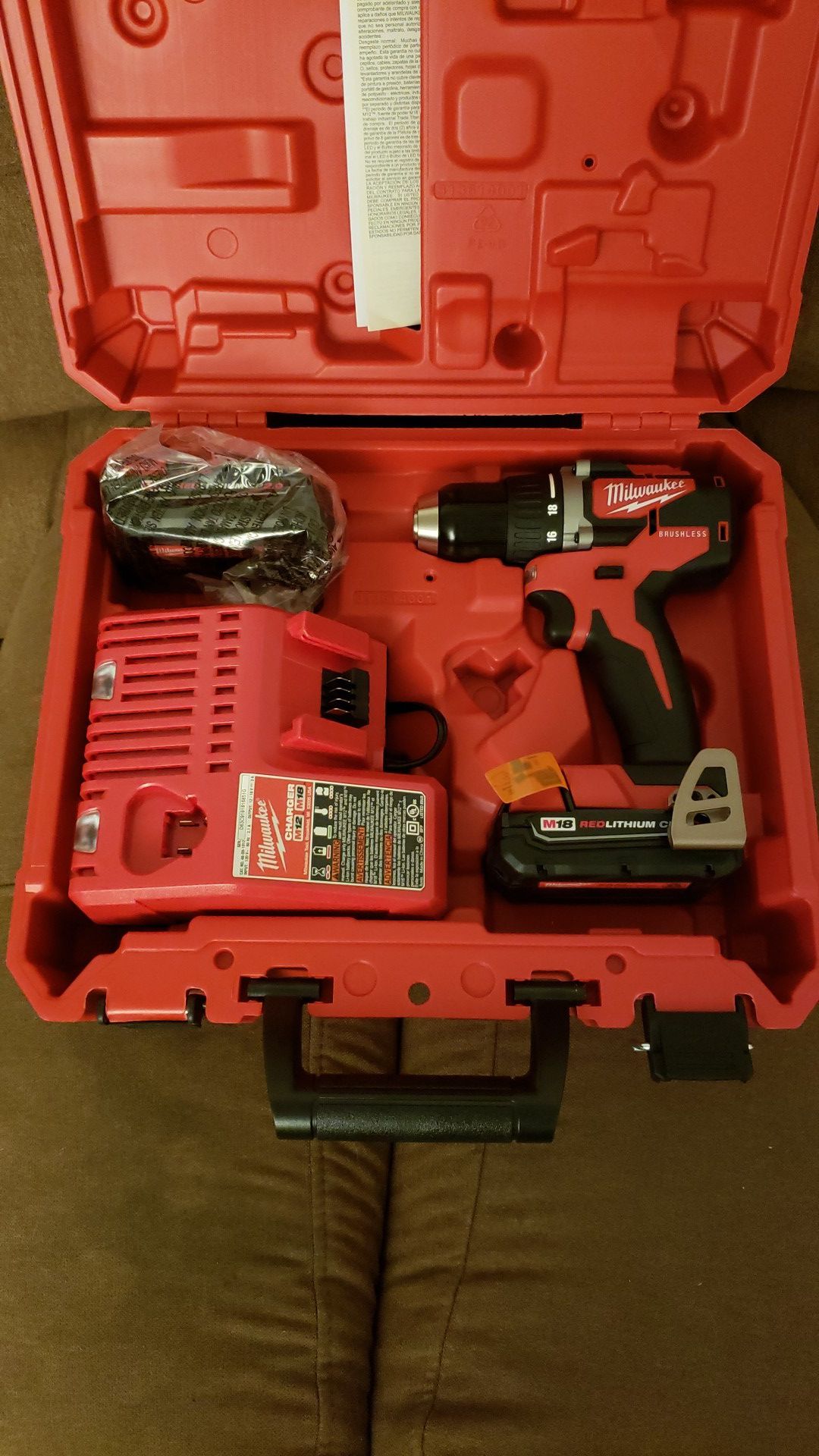 Milwaukee compact BRUSHLESS drill with 2 batteries
