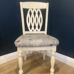 Dining chairs 6 / 6 Chairs