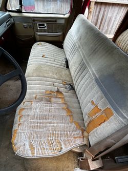 Front bench seat / 89 Chevy suburban