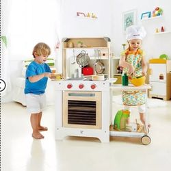 Kid's Kitchen