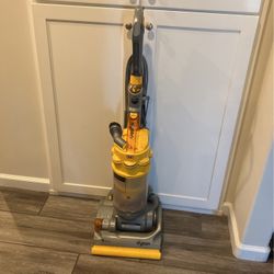 Dyson Vacuum DV14 ALL FLOOR