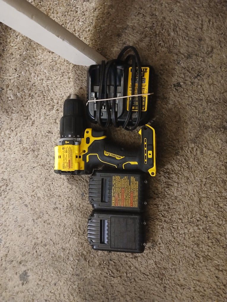 DEWALT Hammer Drill (DCD799) With 2 2ah Batteries And Charger/ Batteries DCB201 DCB207