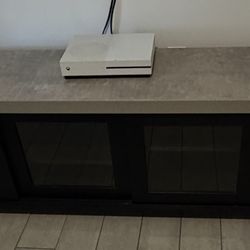 Tv/Entertainment console