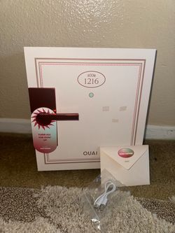 OUAI empty pr box/empty gift box