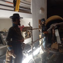 Union&confederate Soldier Decators