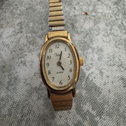 Antique Women’s Watch Needs Battery Replaced 