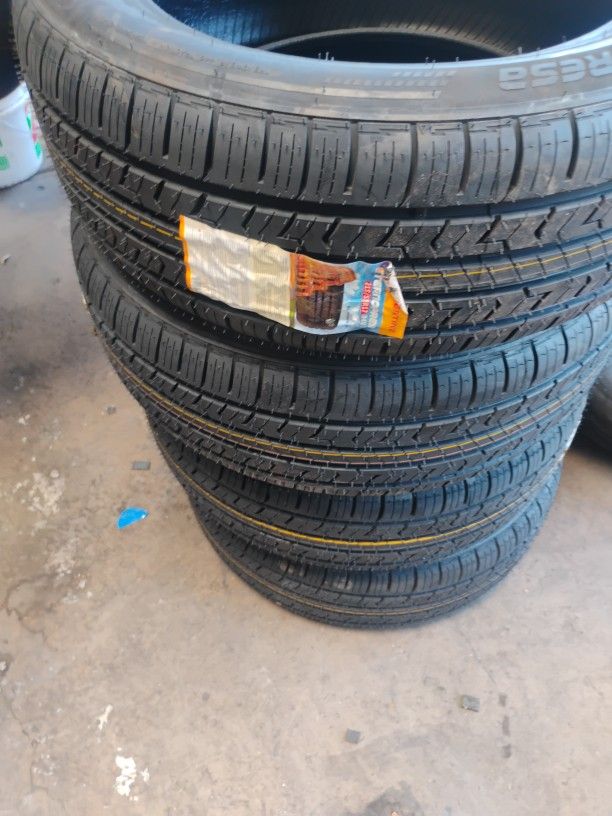 New Set Of Tires 215 55 17