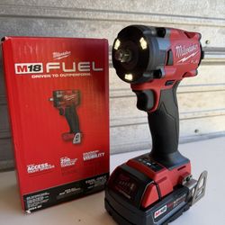 Milwaukee M18 FUEL GEN-3 18V  3/8 in. Impact Wrench with 5.0 ah battery