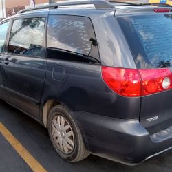 2006 Toyota Sienna