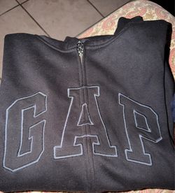 Black Gap Zip Up. Size: XL