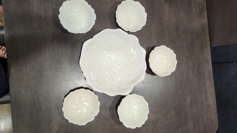 Vintage Ceramic Speckled Cabbage Leaf Salad Bowl Serving Set
