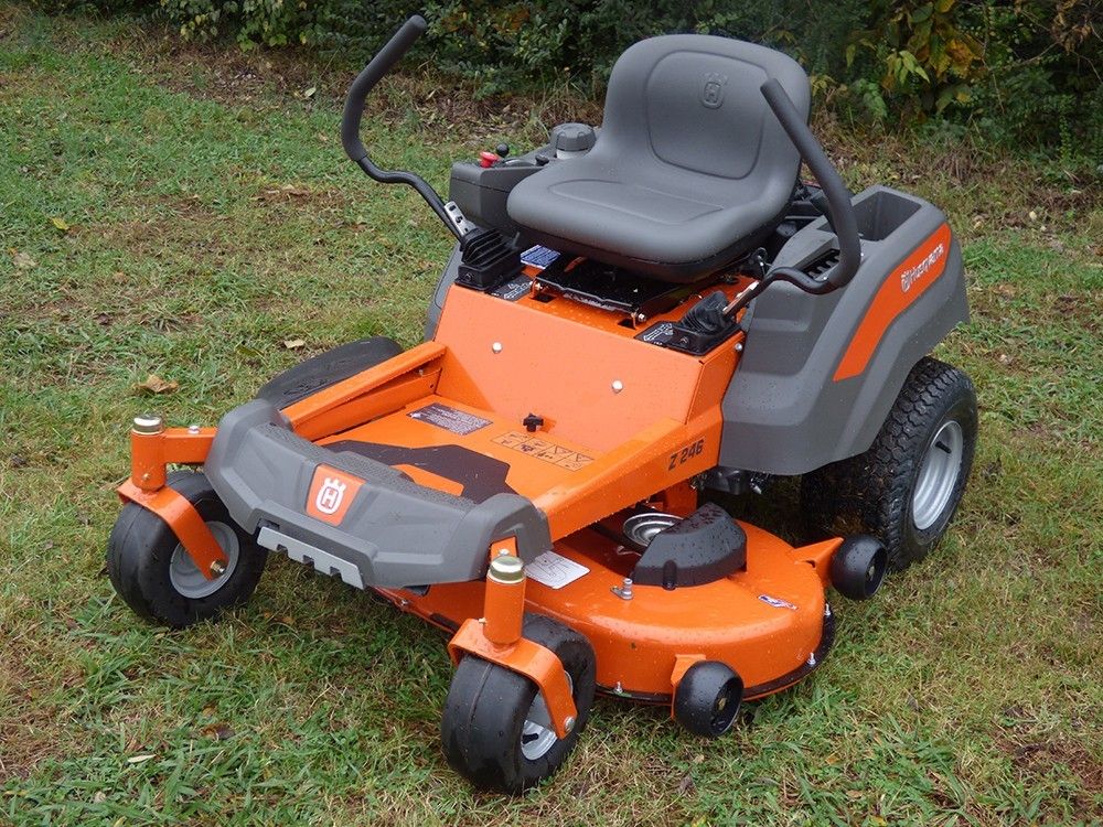 Husqvarna Z246 Zero Turn Mower 46" Deck 21.5 hp for Sale in Mooresville