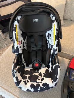 Britax Infant Car Seat Cow Print with Base
