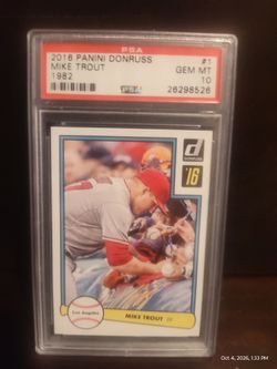 2016 Panini Donruss Mike Trout card
