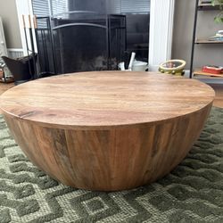 36” Round Faux Coffee Table. 