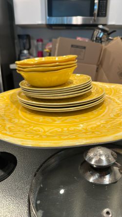 Yellow Dishes