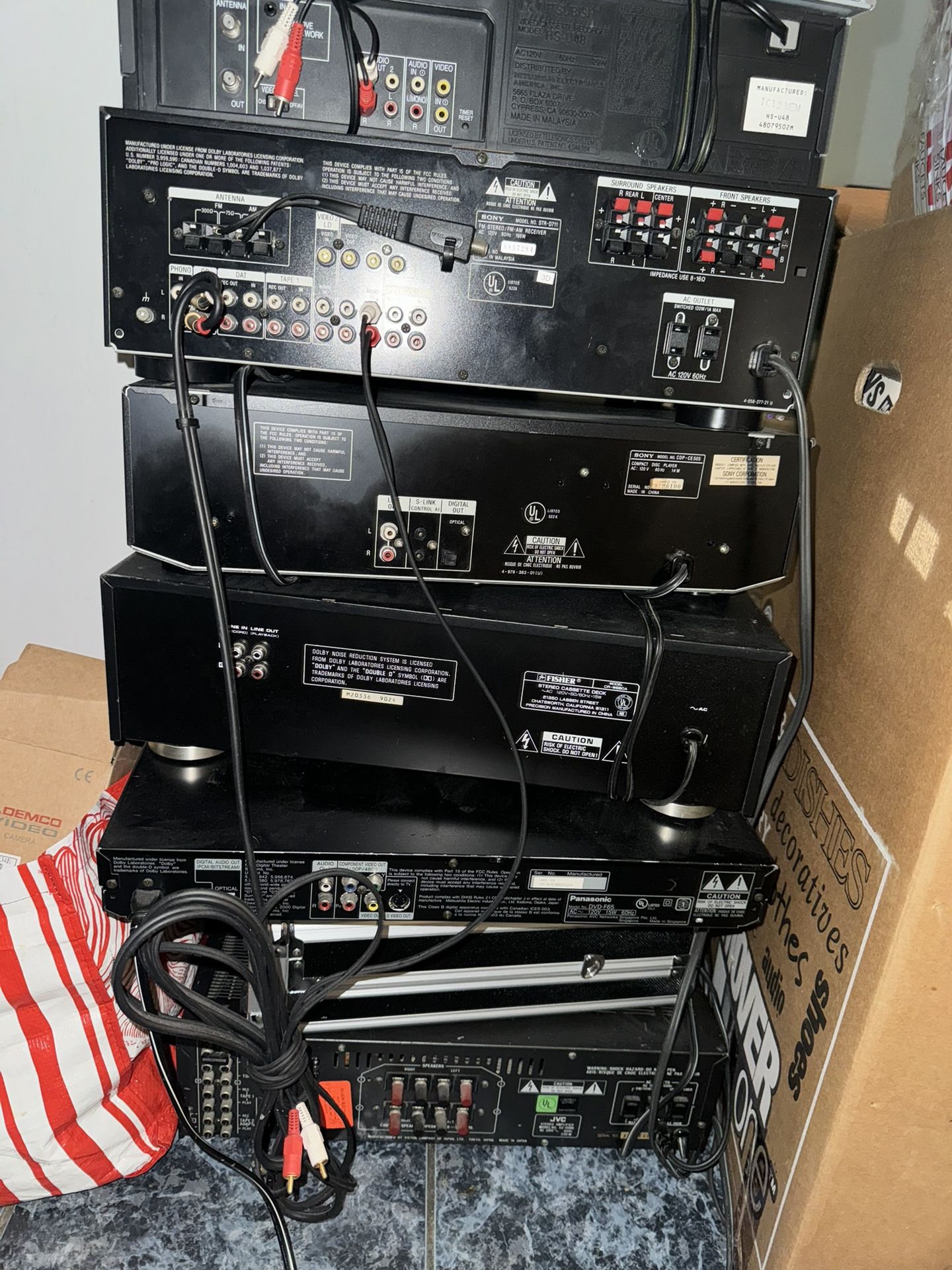 Dvd/music/amplifiers Systems