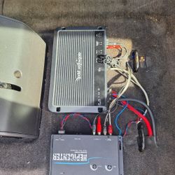 Rockford Fosgate 1200 Watt RMS AMP!!