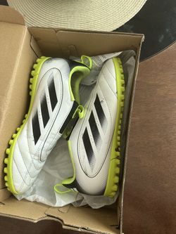 Soccer Boy’s Shoes