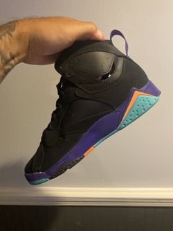 Jordan 7 Lola Bunny 