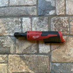 Milwaukee M12 12V Lithium-Ion Cordless 3/8 in. Ratchet (Tool-Only)