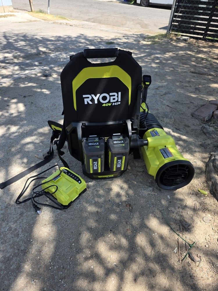 RYOBI 40V HP Brushless Whisper Series 180 MPH 850 CFM Cordless Battery Backpack Leaf Blower with 8.0 Ah Battery and Charger