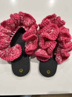 Flip Flops With Crocheted Ruffle