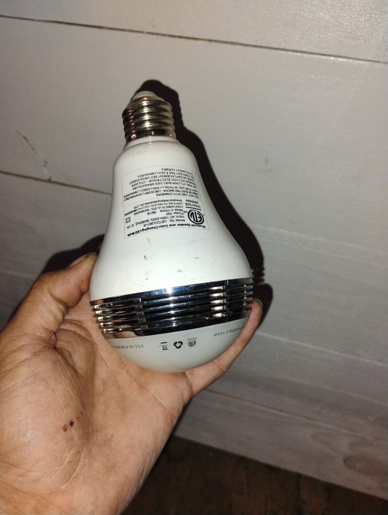 LED Speaker Bulb 