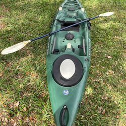 Wilderness System Tarpon 120 Kayak & Paddle - Local Delivery for a Fee - See My Items