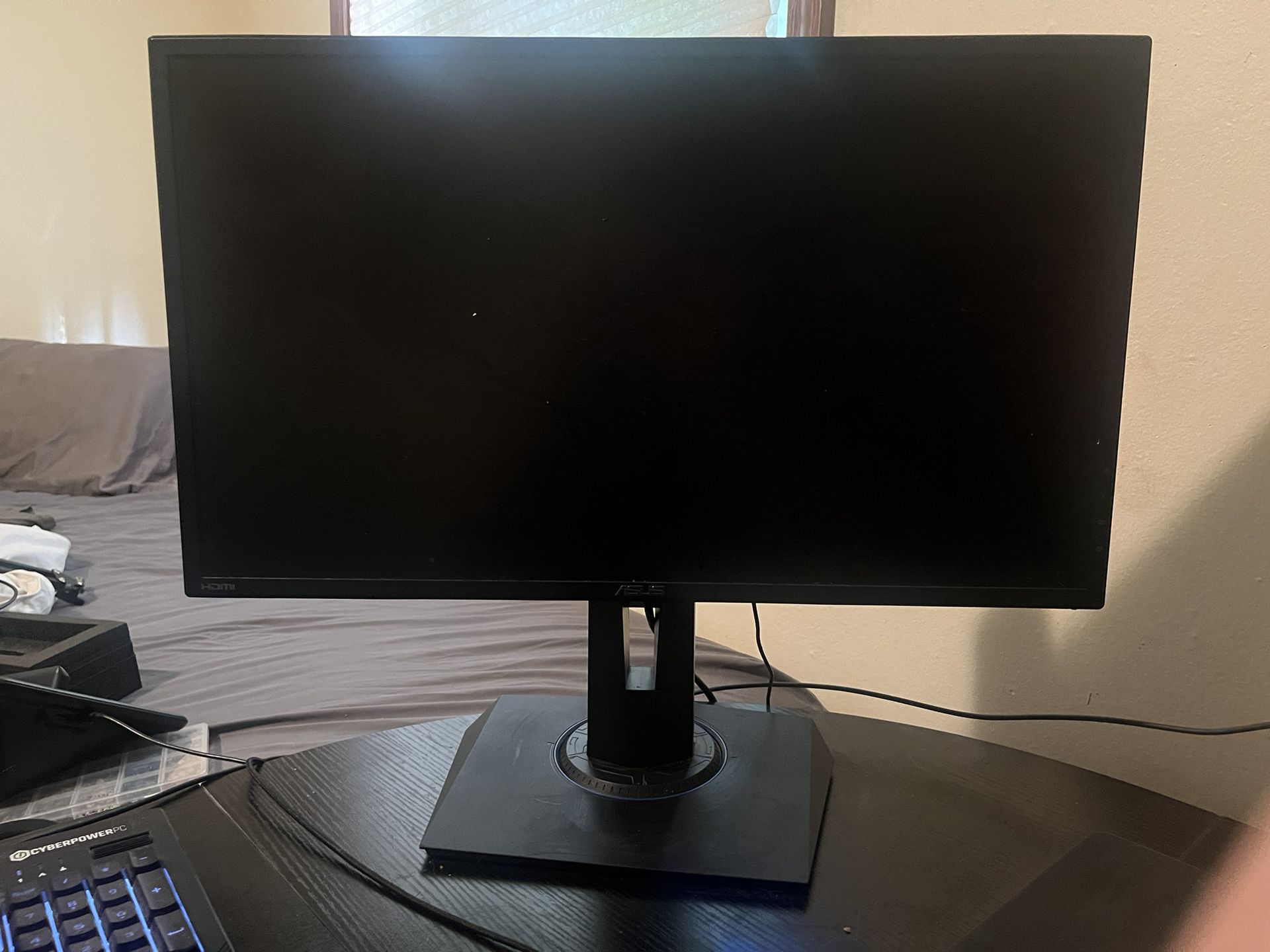 Monitor, Keyboard, Standalone Mic And Mouse And Mouse Pad