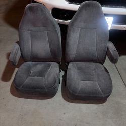 1(contact info removed) Ford F-150/Bronco Seats 